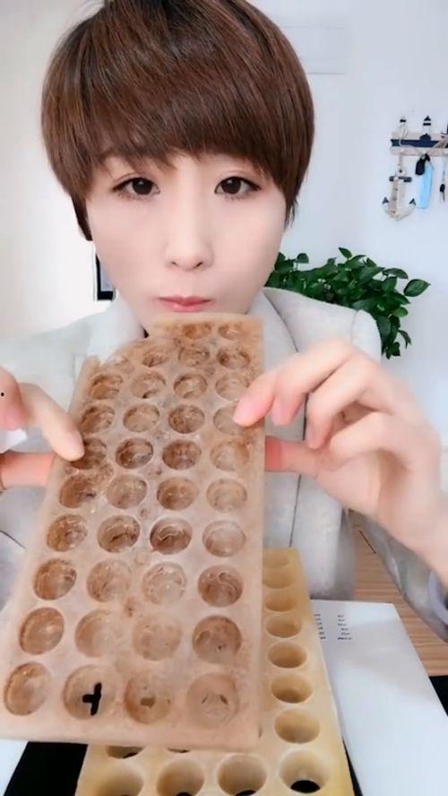 格子姐姐吃瓜,一场甜蜜的吃瓜盛宴